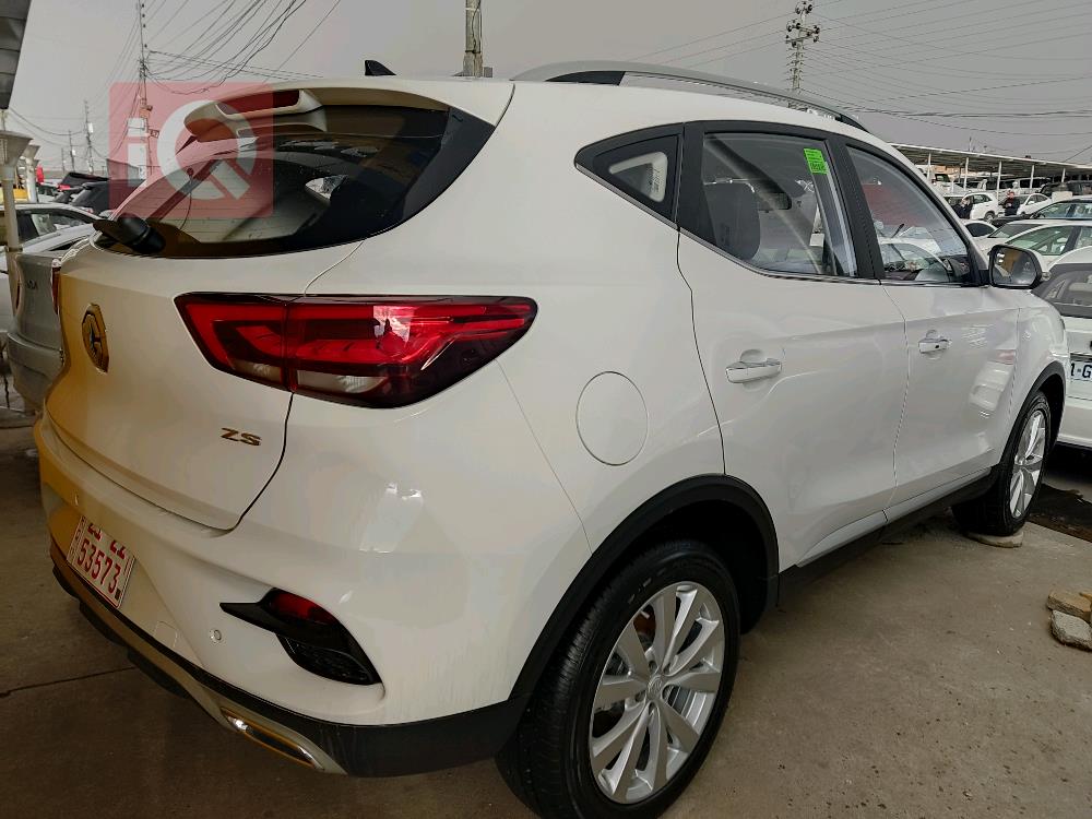 ام جي ZS